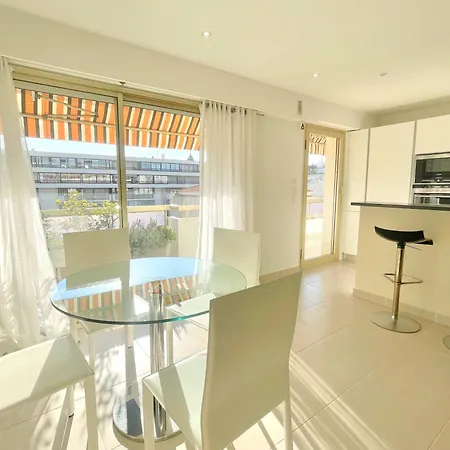 Pr Croisette, By Welcome To Daire Cannes