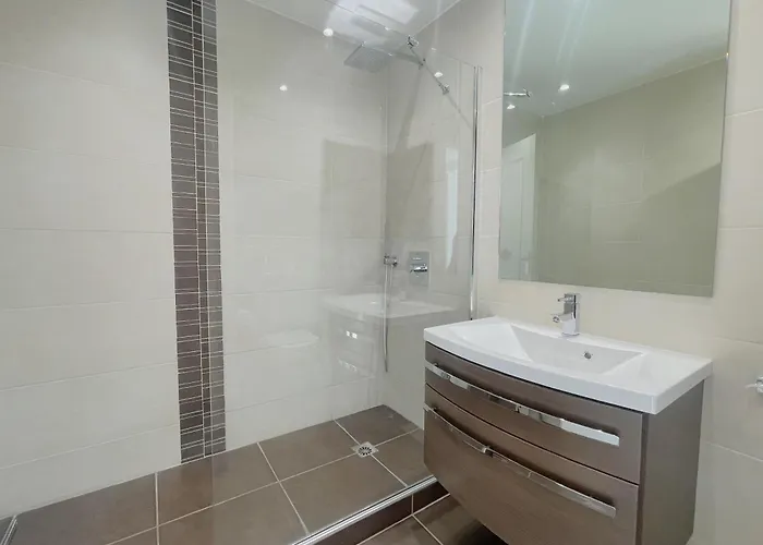 Apartman Pr Croisette, By Welcome To *